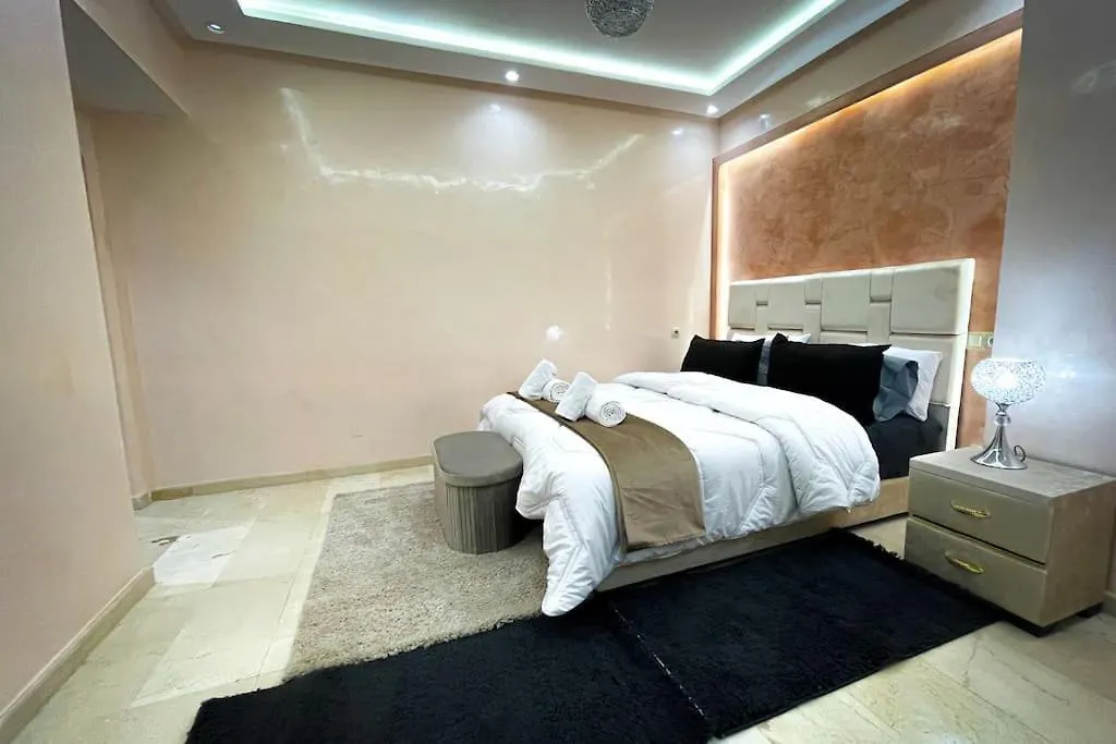 Luxury Apartment 3-Bedrooms/Terraces Gueliz Centre Marakeş