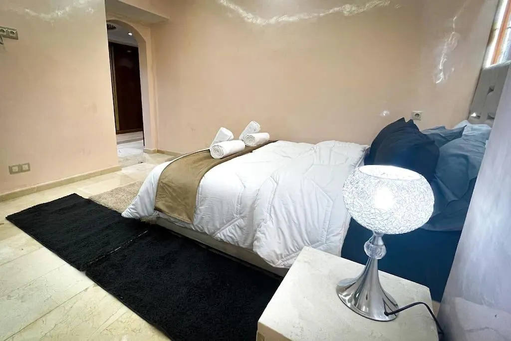 Luxury Apartment 3-Bedrooms/Terraces Gueliz Centre Marakeş